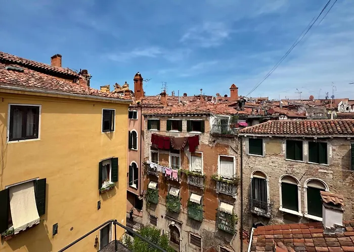 Luminosa Terrazza Dietro S.marco 아파트