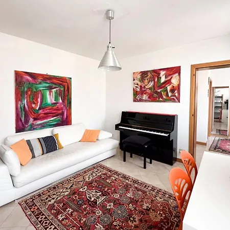 Apartamento Luminosa Terrazza Dietro S.marco